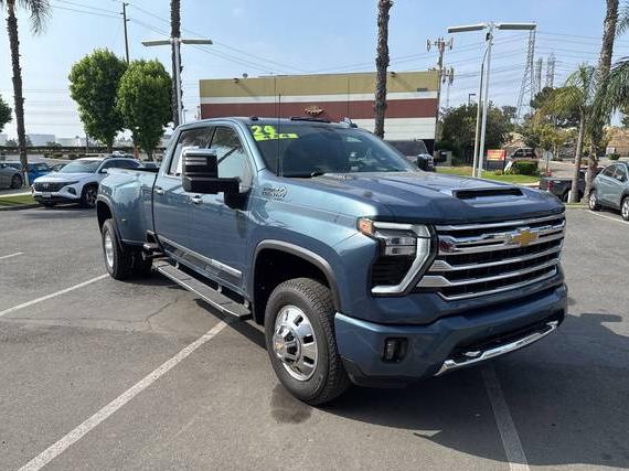 CHEVROLET SILVERADO HD 2024 1GC4YVE74RF377504 image